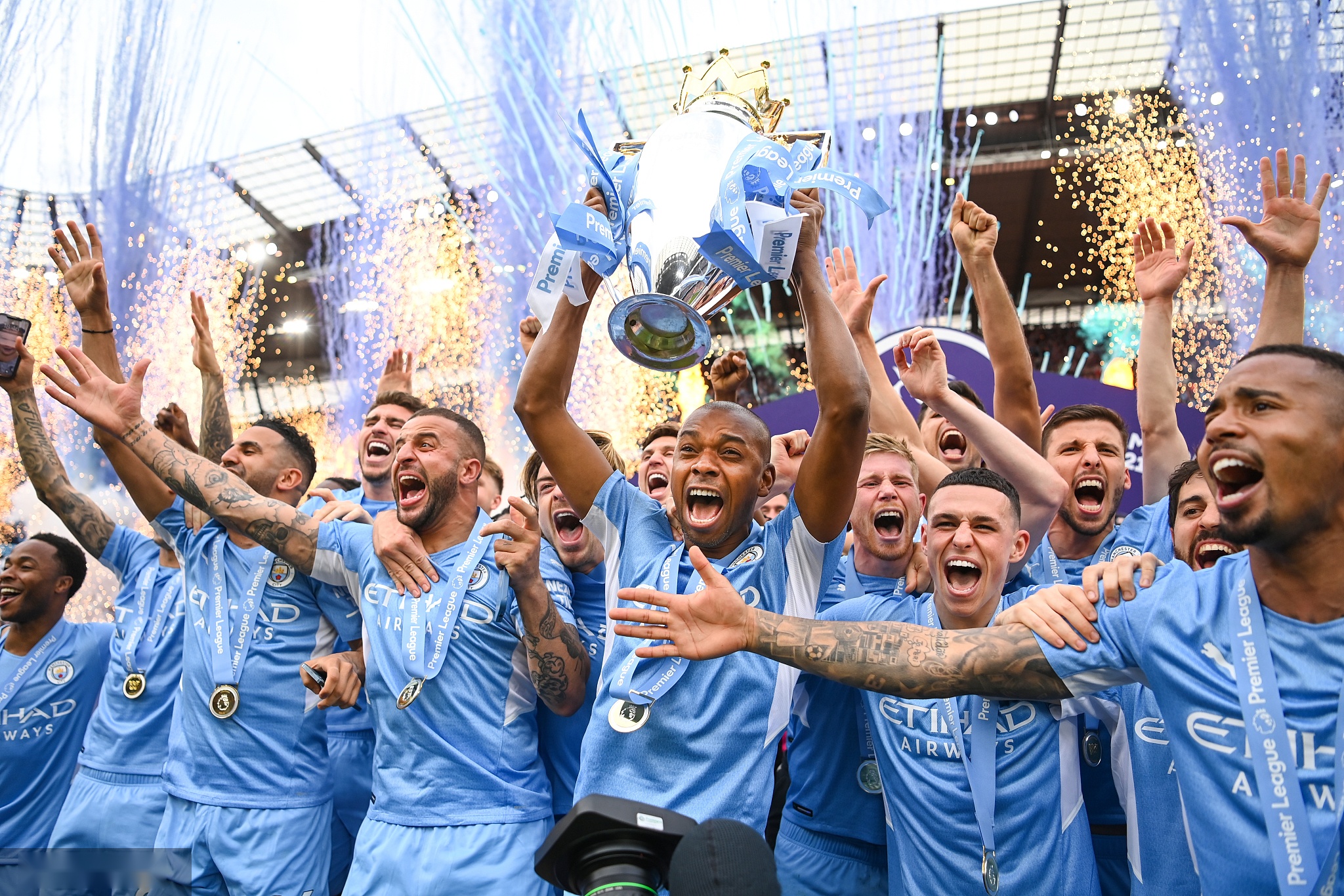 保持了极高 保持了极高